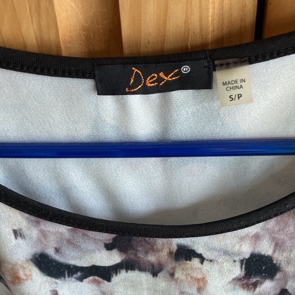 Dex Floral & Black Top - Picture 3 of 5